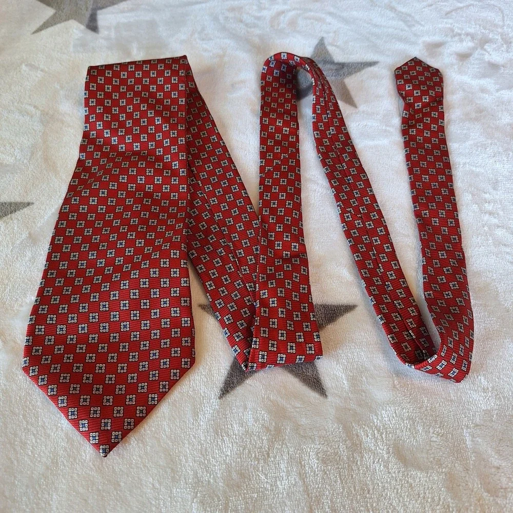 Lauren Ralph Lauren Tie Red Blue 100% Silk Hand Finish Made In USA Wedding Party